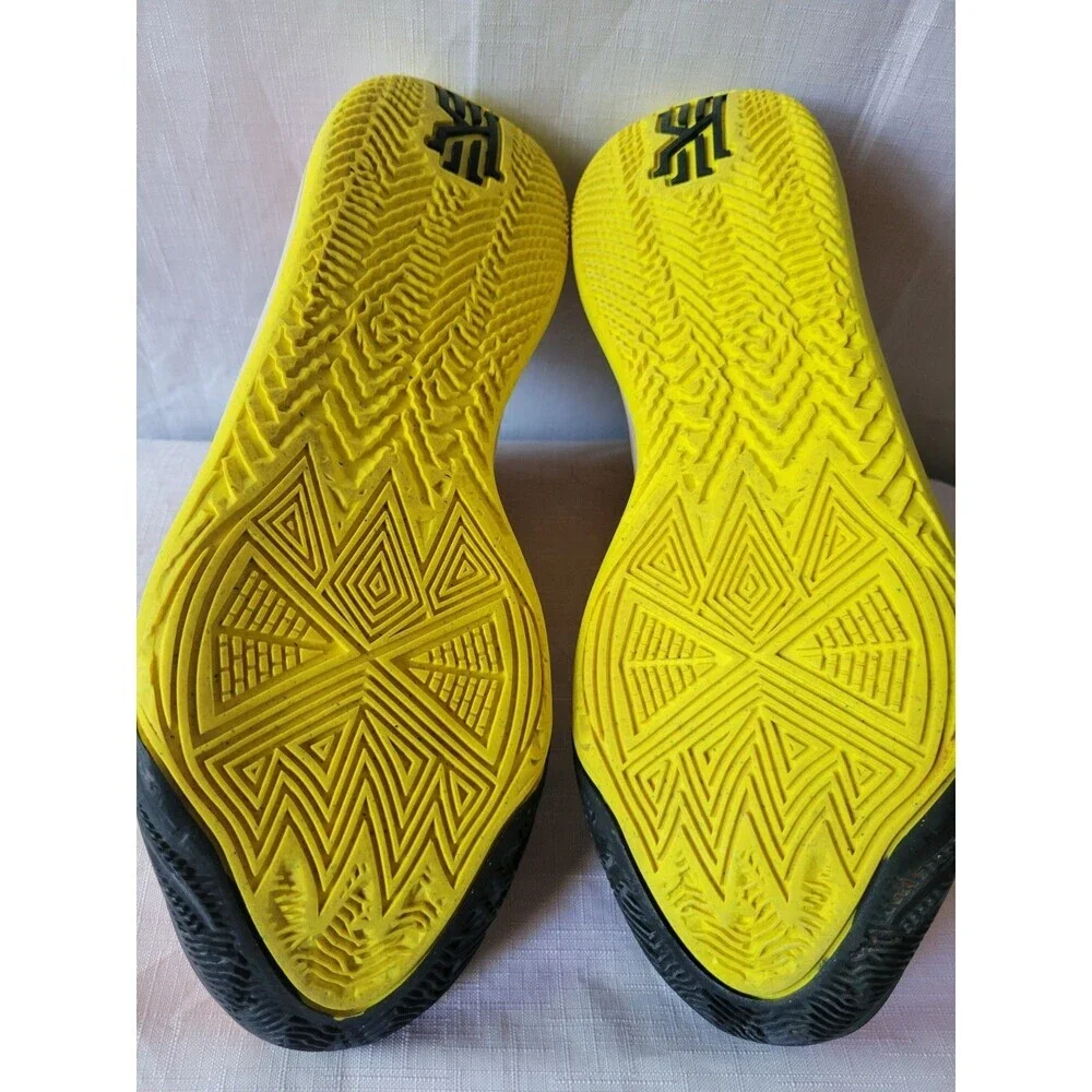 Nike Kyrie Flytrap 6 Men's Size 9.5 Orange Yellow Black Athletic Sneakers Shoes